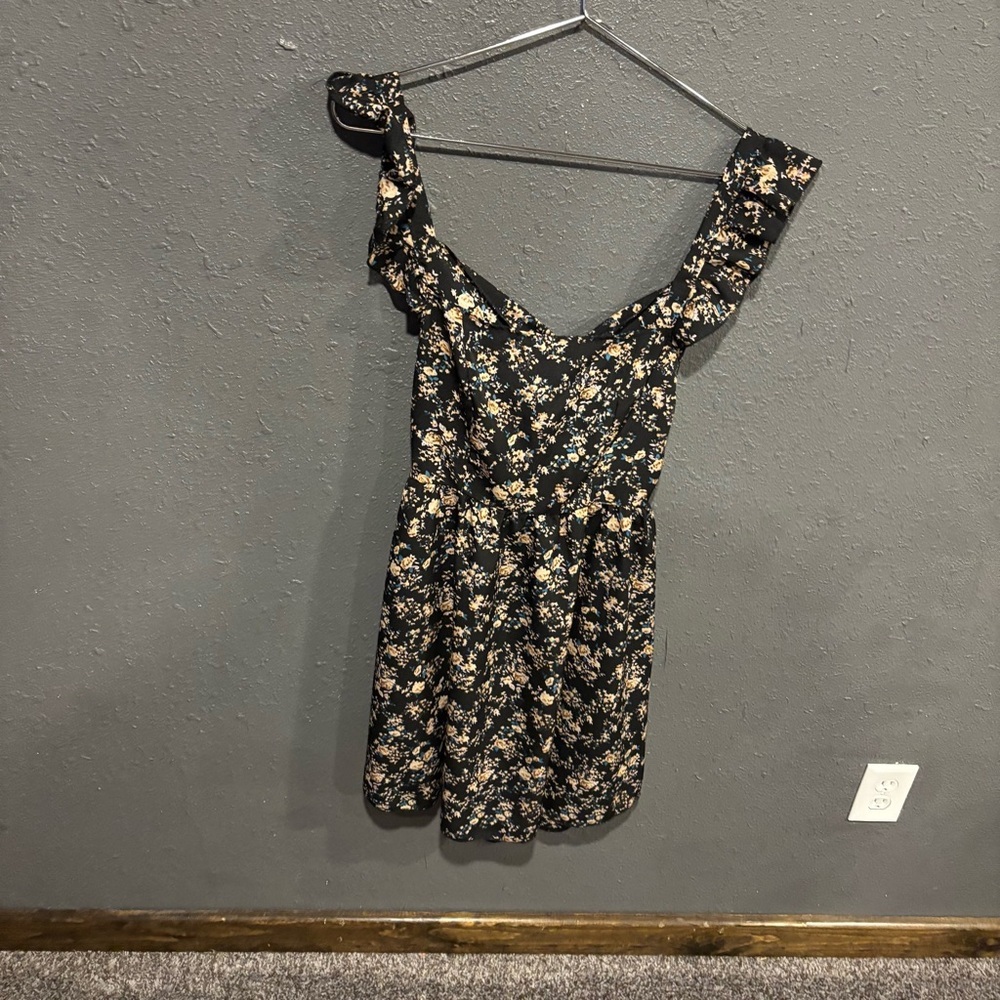 SHEIN Black Floral Mini Dress